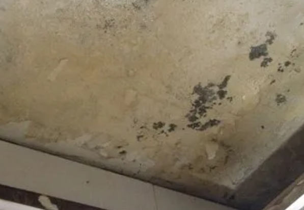 娄烦阳台漏水维修公司分享下娄烦卫生间渗水维修需要注意哪些问题。